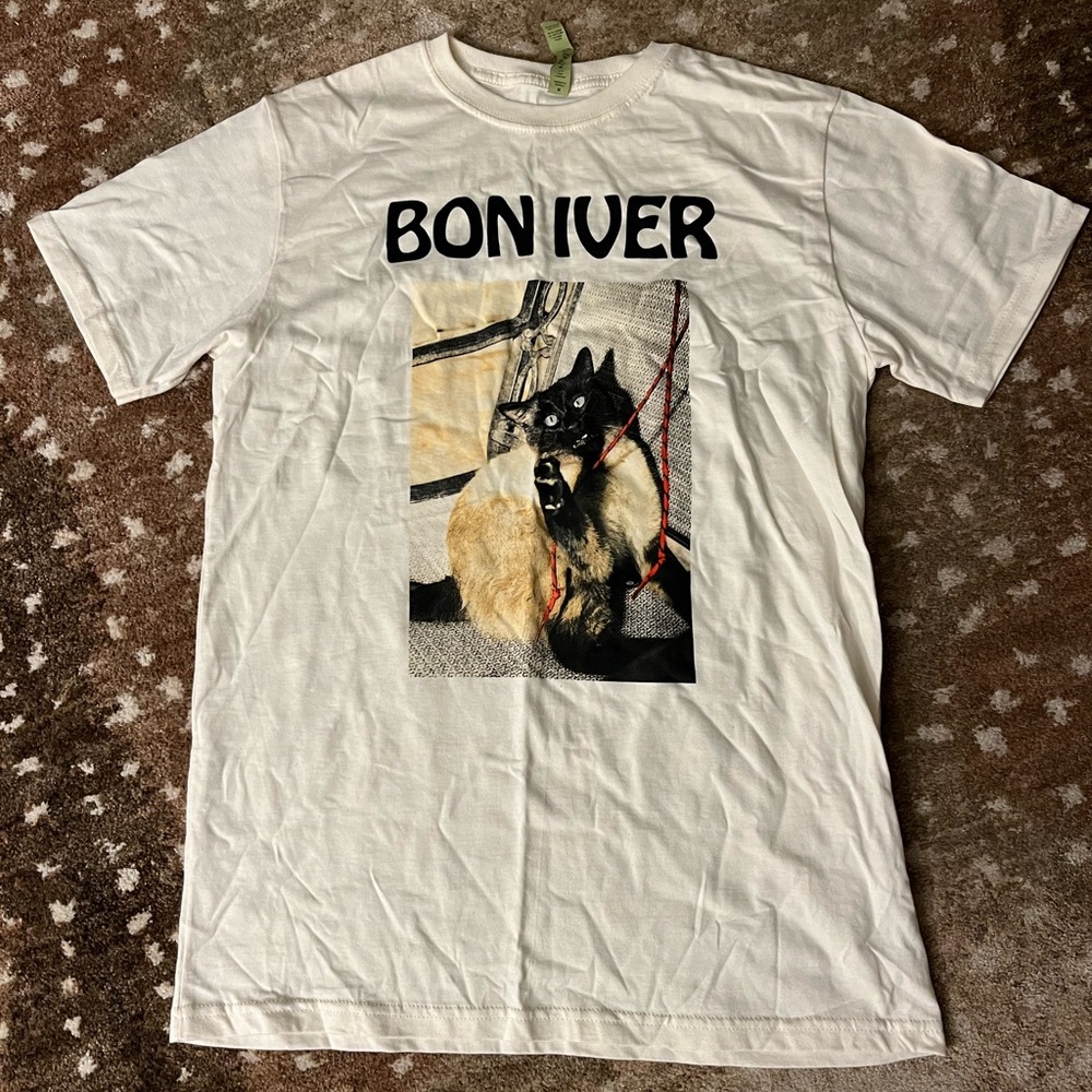 Bon Iver cat concert tee size M medium
